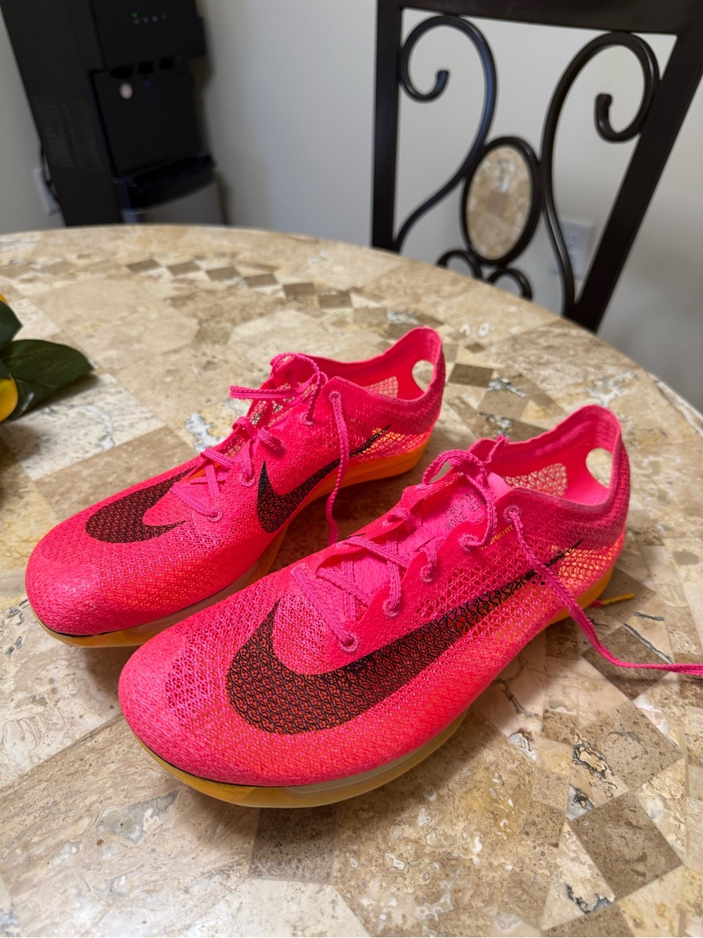 Brand New Nike Air Zoom Victory 'Hyper Pink Orange' Mens size 10